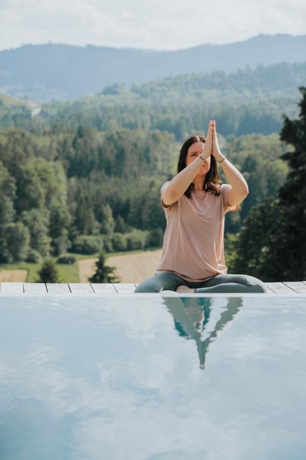 Am Wildbachberg - Luxus Ferienhaeuser Mit Infinitypool, Privatsauna Und Weinkeller Deutschlandsbergi járás Kültér fotó