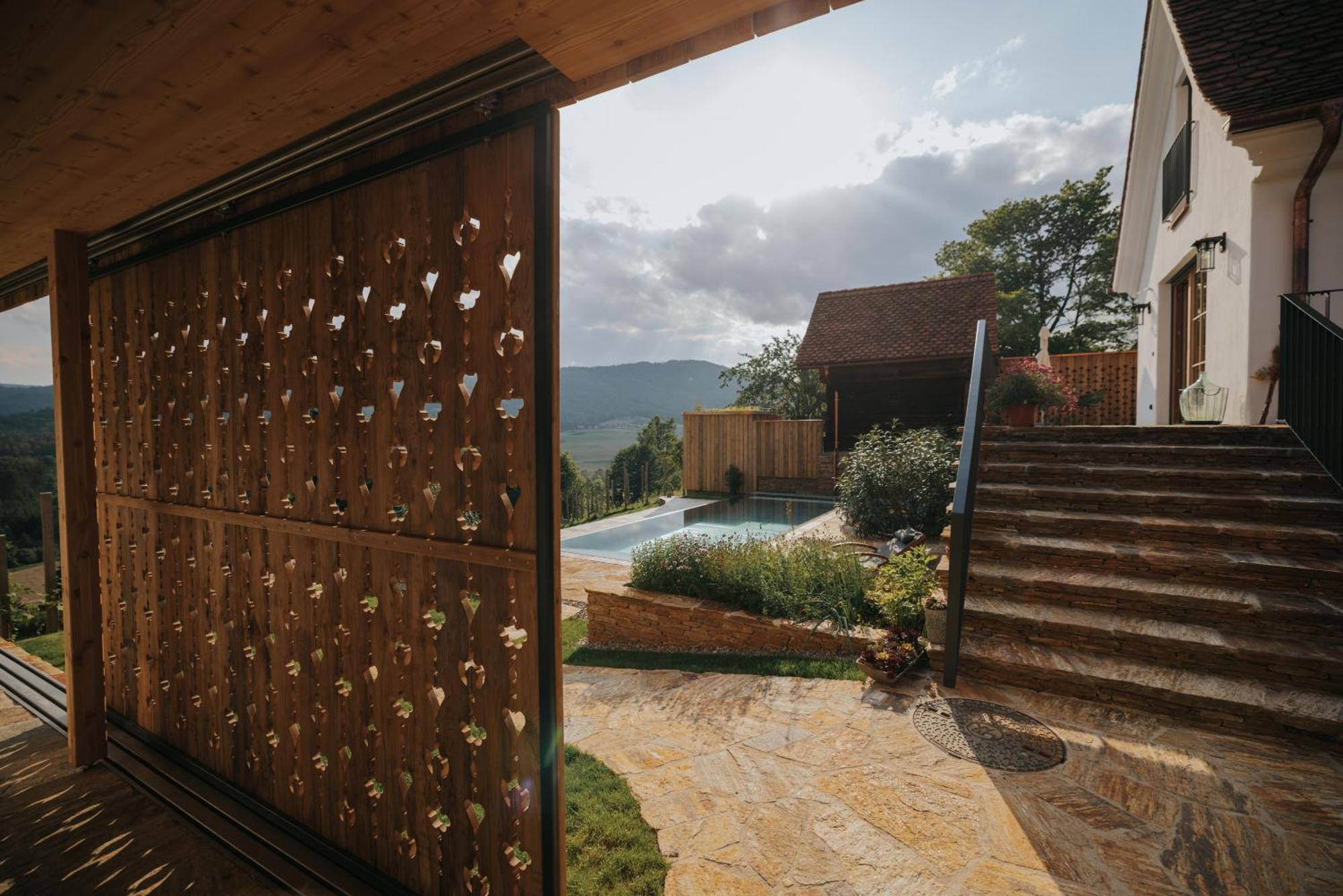 Am Wildbachberg - Luxus Ferienhaeuser Mit Infinitypool, Privatsauna Und Weinkeller Deutschlandsbergi járás Kültér fotó