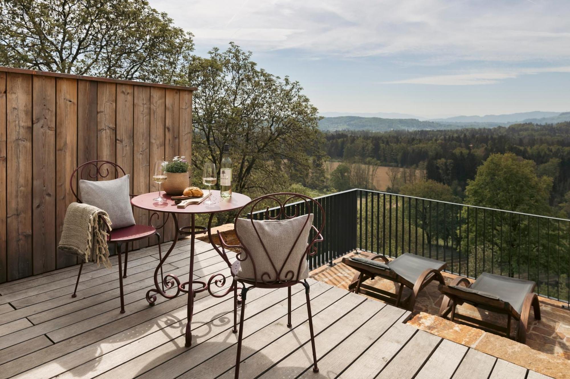 Am Wildbachberg - Luxus Ferienhaeuser Mit Infinitypool, Privatsauna Und Weinkeller Deutschlandsbergi járás Kültér fotó